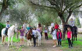 Reit-Campus: In den Sommerferien gibt zu bestimmten Terminen ein tolles Kinder-Reitcamp